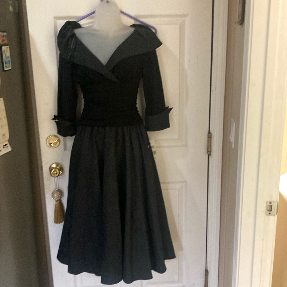 New 💕ELIZA J PURPLE PLUM SATIN NEW YORK STYLE 50'S FLARE MIDI DRESS